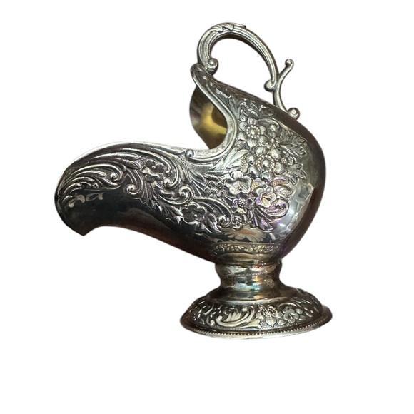 VINTAGE SILVER PLATED GOLD WASH INTERIOR SUGAR SCUTTLE. MADE IN JAPAN. - Picture 2 of 5